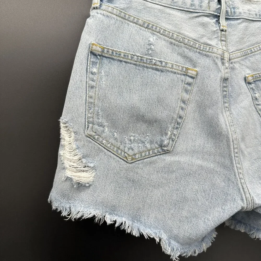 AGOLDE Micah Boyfriend Distressed Light Denim Raw Hem Short in Swapmeet Size 25